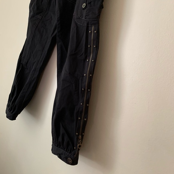 Black Contrast Stitch Cargo Pants - Picture 4 of 6